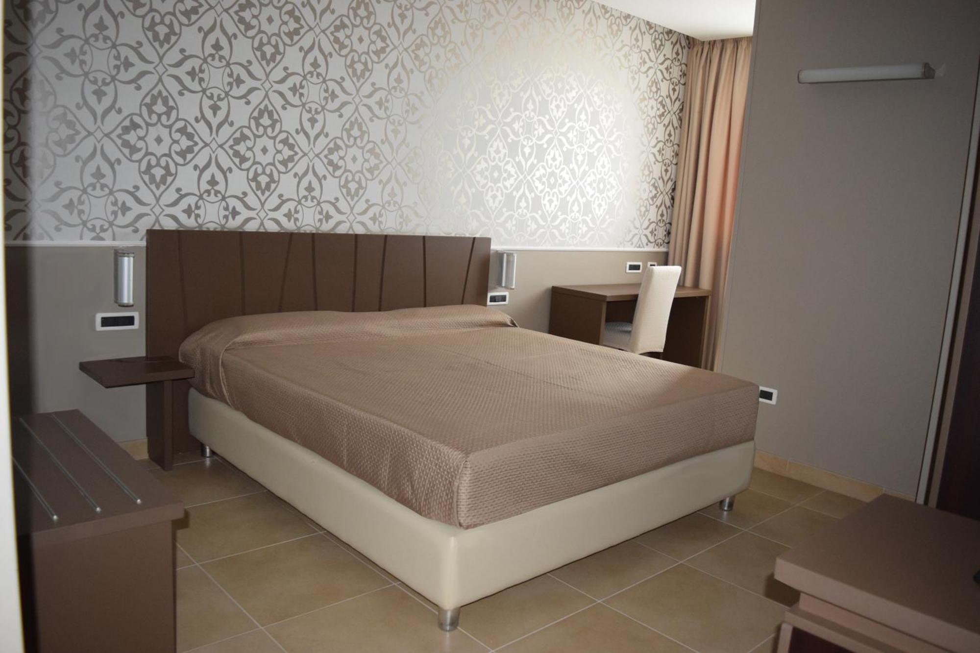 Sunrise Hotel Casoria Bagian luar foto